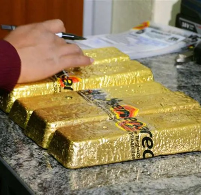 Gobierno tiene previsto crear una comercializadora de oro
