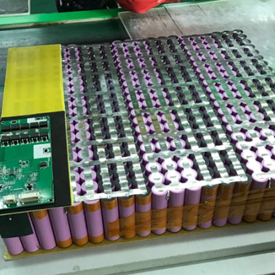 Investigadores chinos logran una densidad récord de 711 Wh/kg en una batería de litio